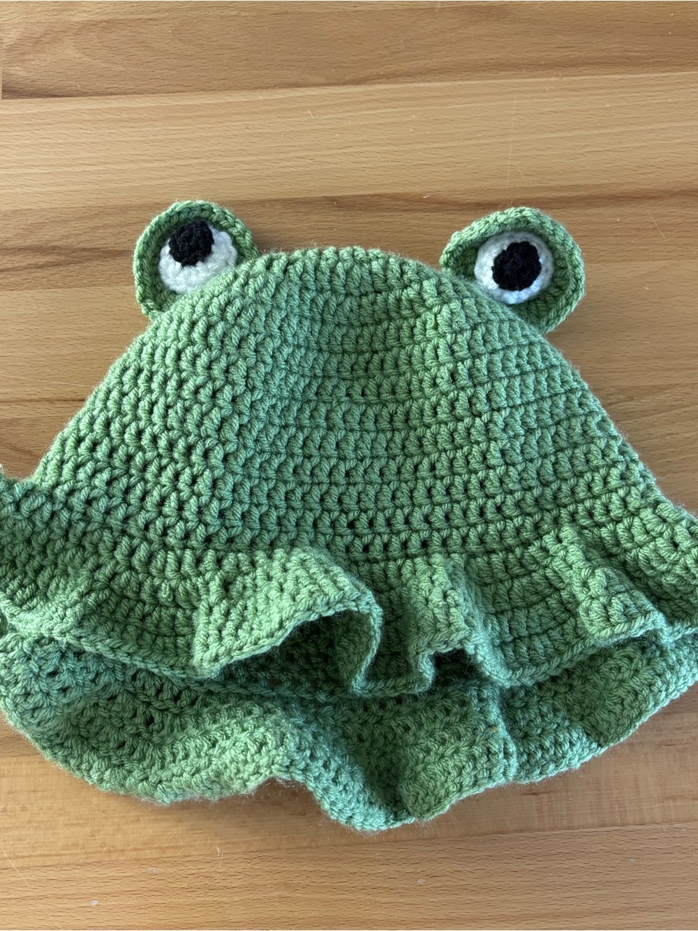 Handmade Crochet Frog Bucket Hat Green Ruffle Brim Cute Cottagecore bucket
